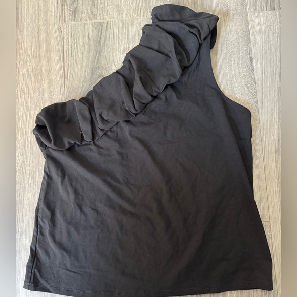 Black Ruffled One-Shoulder Top by Express - Picture 3 of 3